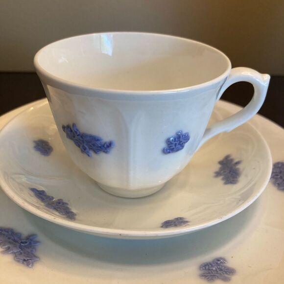 Adderleys Chelsey Blue Lavender Tea Cup Saucer‎ Dessert Breakfast Plate Antique - Picture 2 of 14